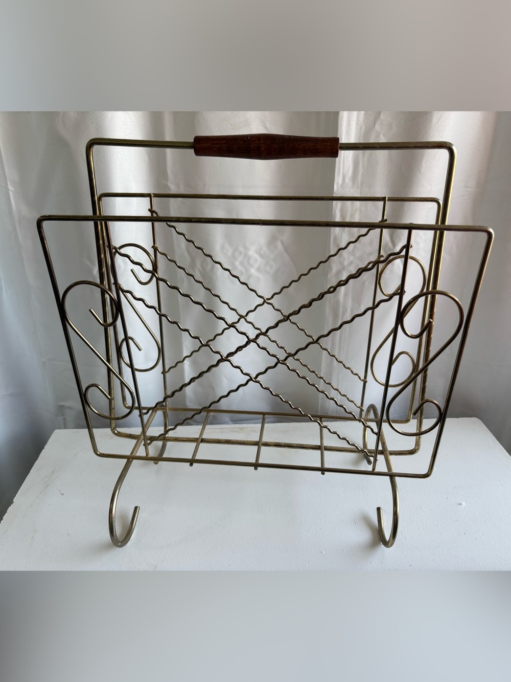 Mid century vintage brass magazine rack wood handle